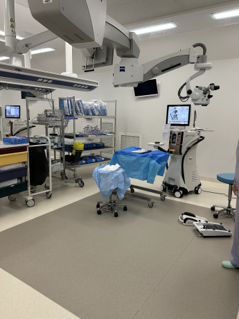 Bloc opératoire chirurgie cataracte